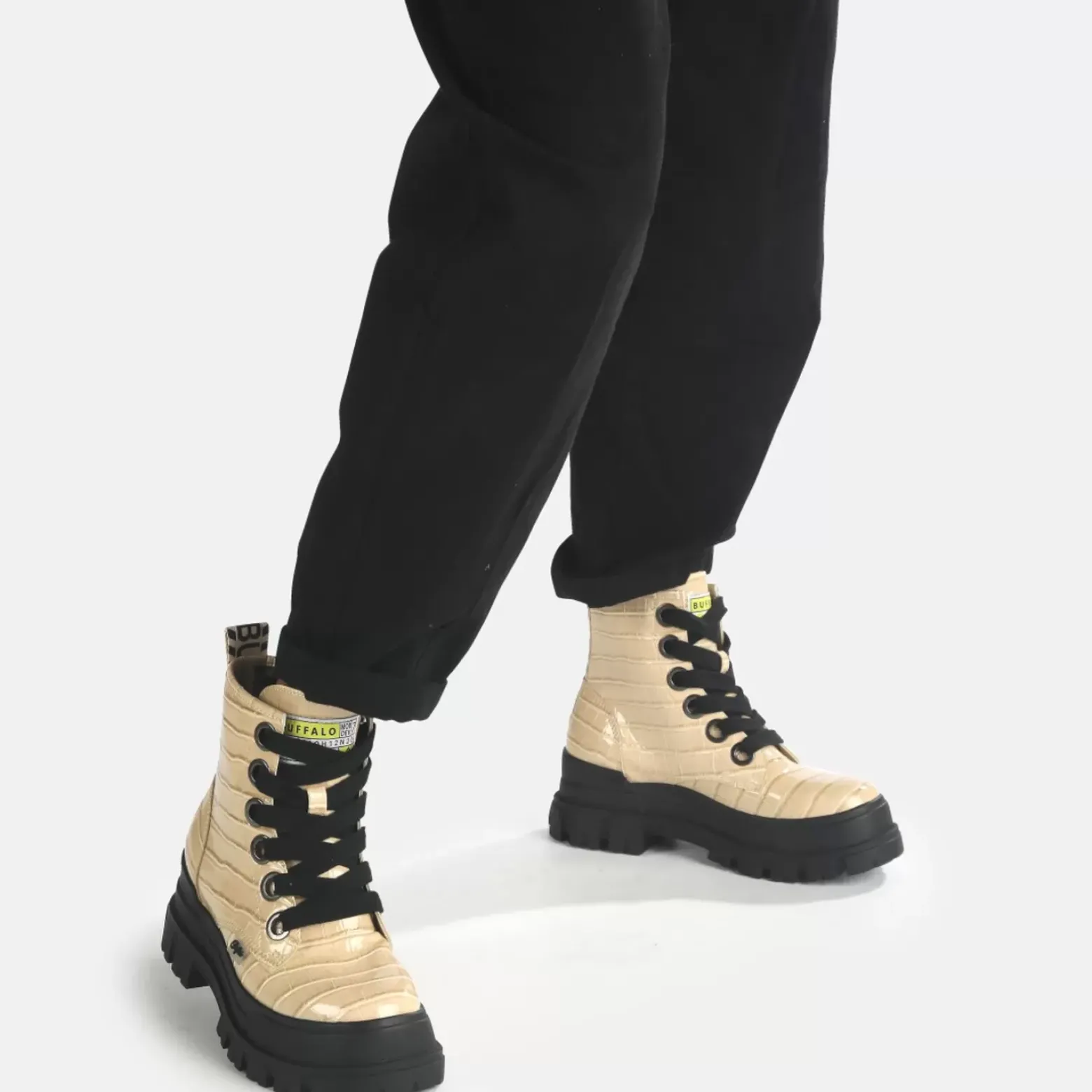 Flash Sale BUFFALO Aspha Lace Up Hi Bottines Plates Veganes Creme Beige