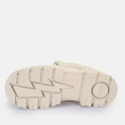 Shop BUFFALO Aspha Nc Lace Lo Chaussures Basses Vegan Creme