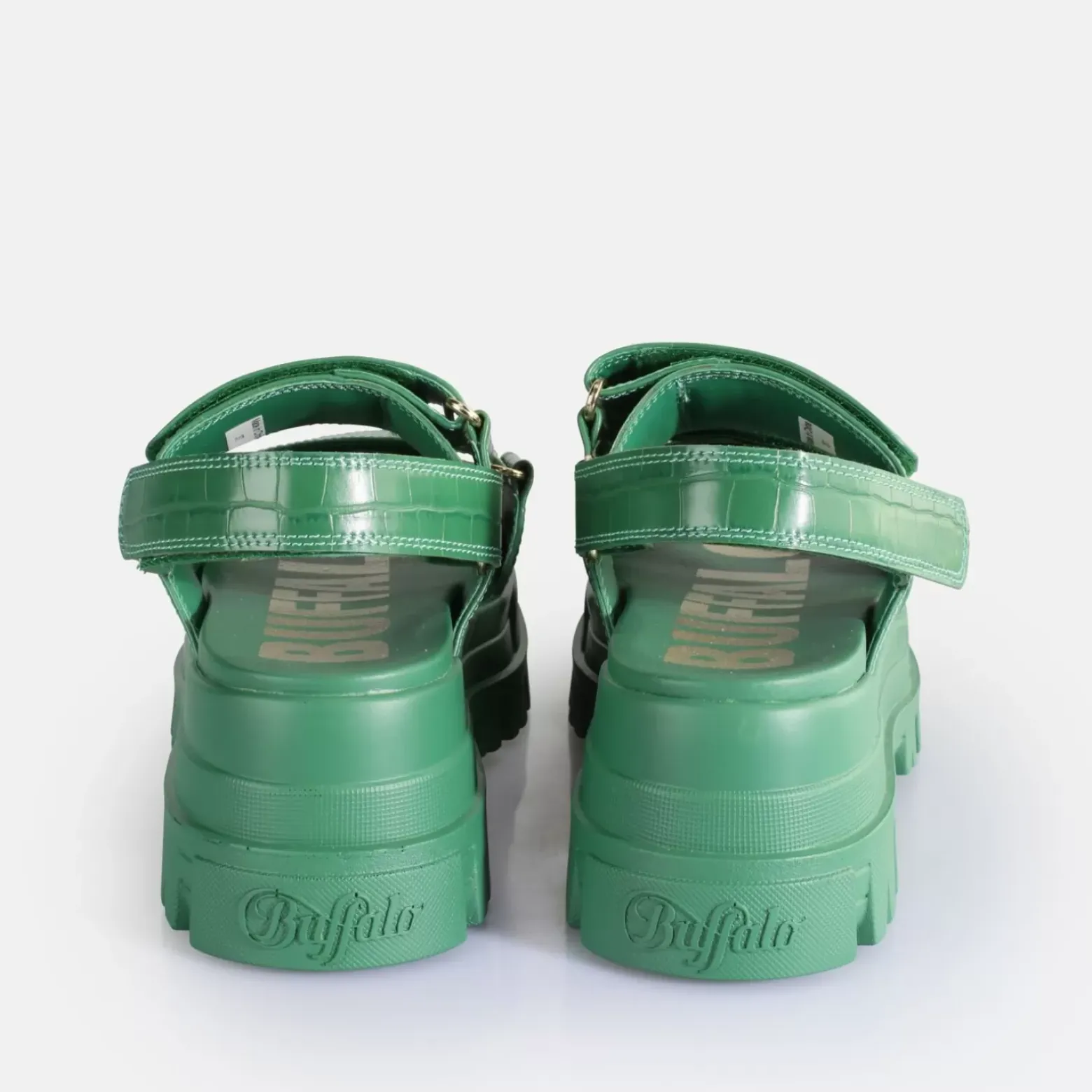 Cheap BUFFALO Aspha Snd Sandales A Plateforme Veganes Vert