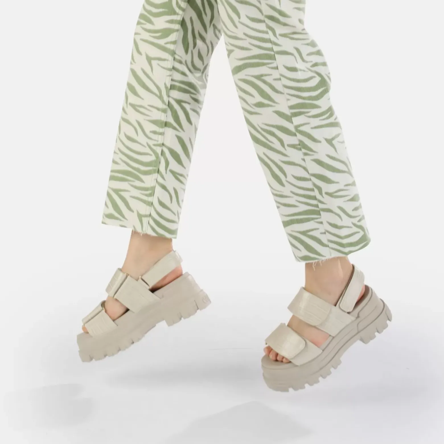 Best BUFFALO Aspha Snd Sandales Veganes Creme