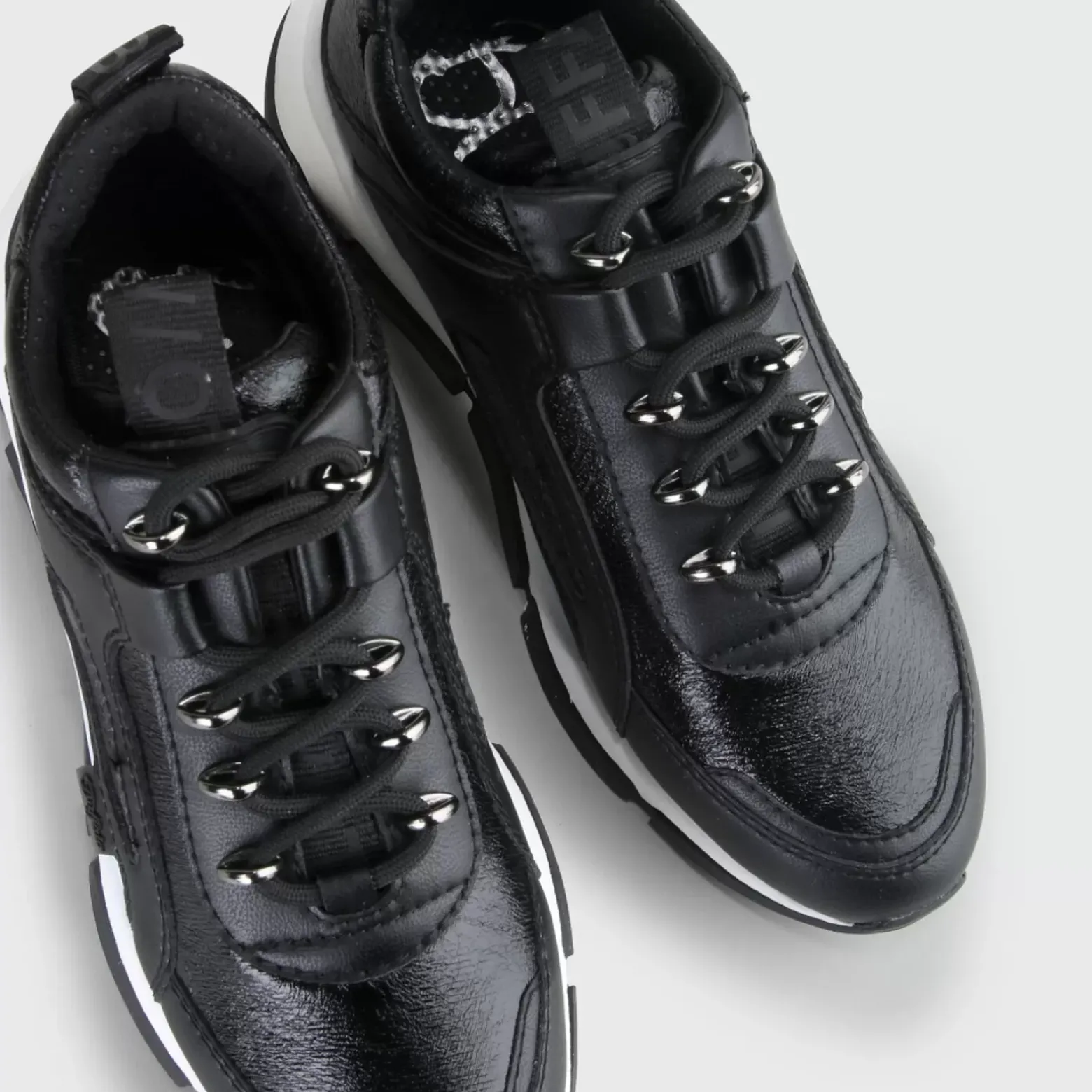 Cheap BUFFALO Batter Sleek Baskets Noir