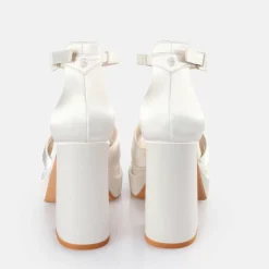 Shop BUFFALO Bonny Cross Sandales A Talon Ivoire No_Color