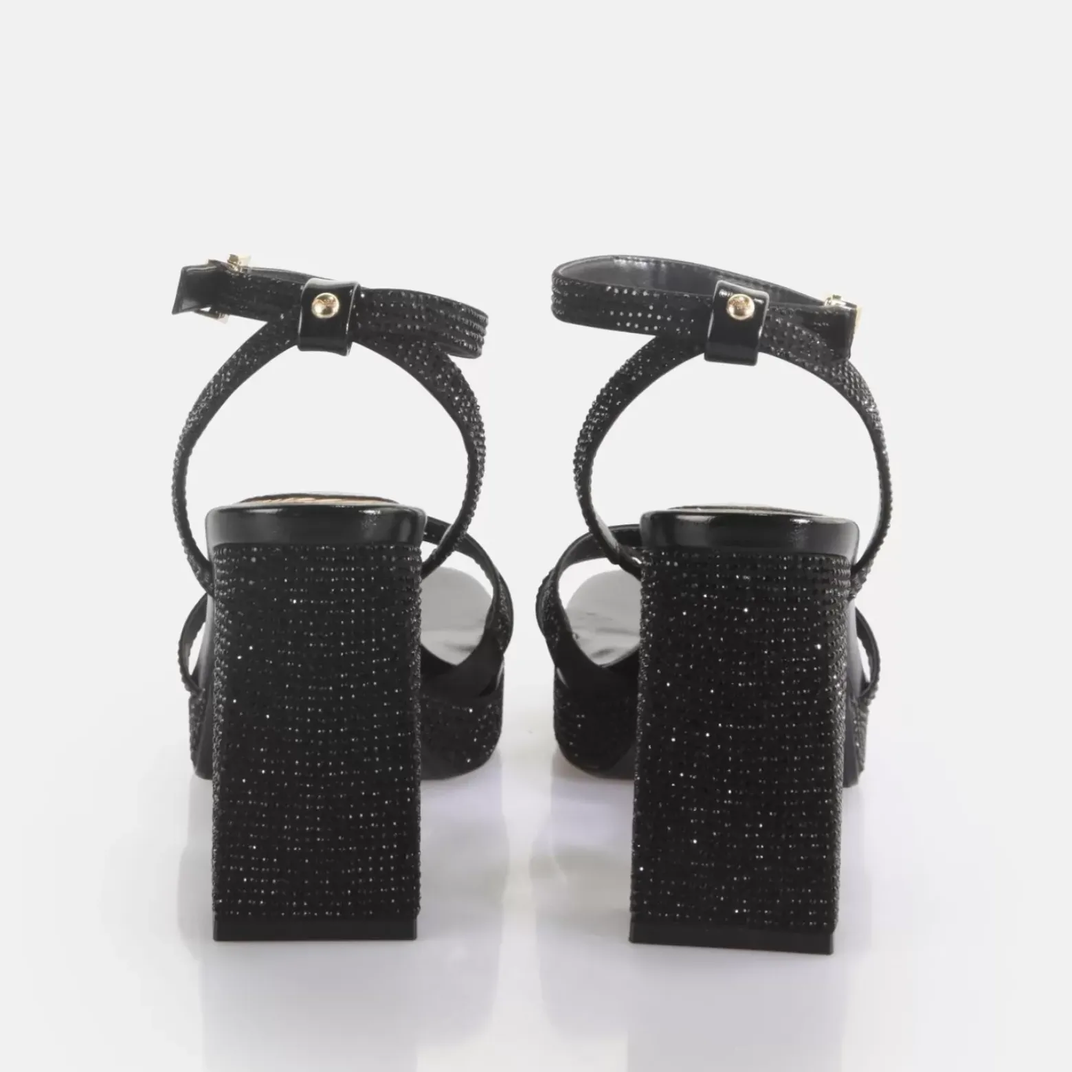 New BUFFALO Cherry Spark Noir