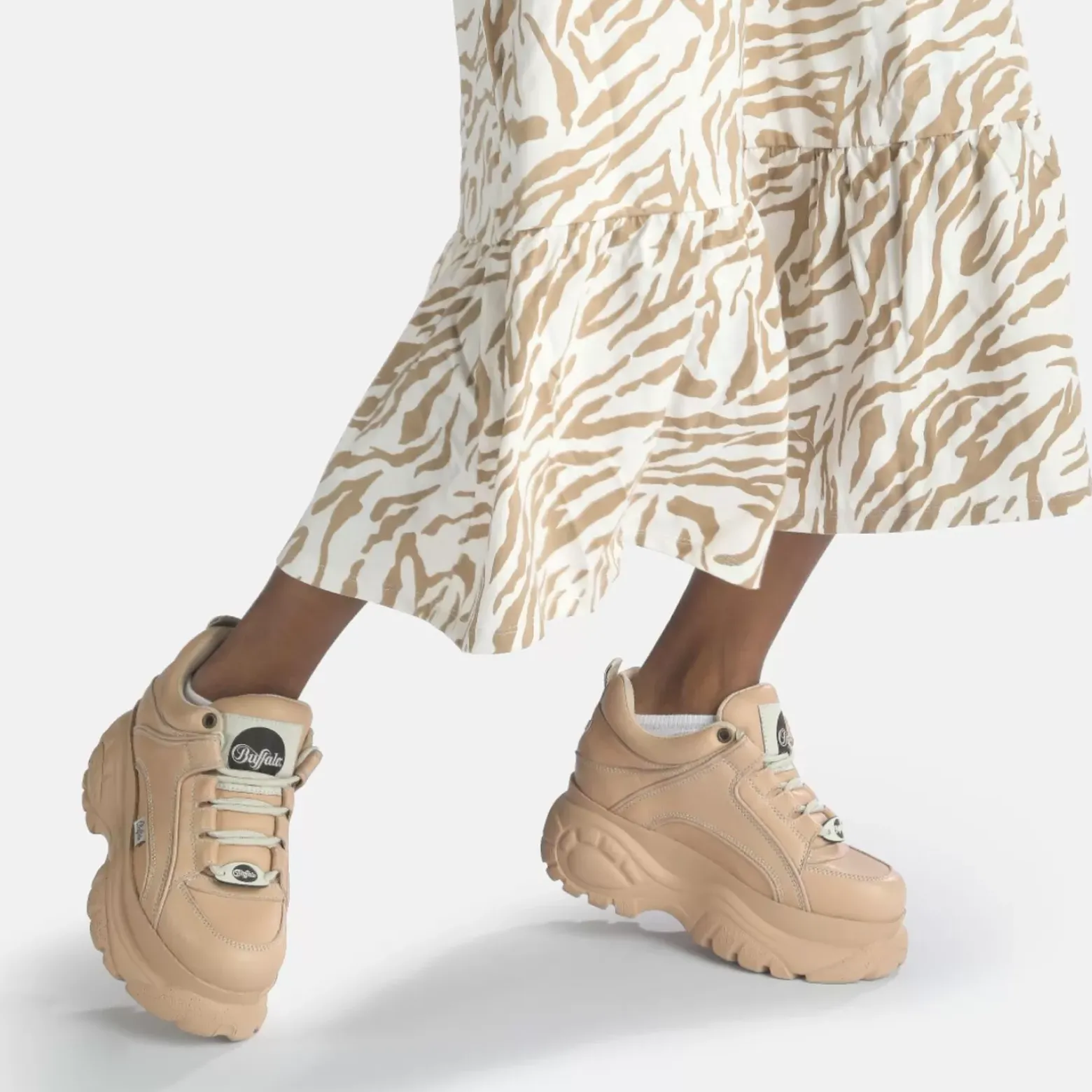 Discount BUFFALO Classic Baskets Basses Cuir Nubuck Beige