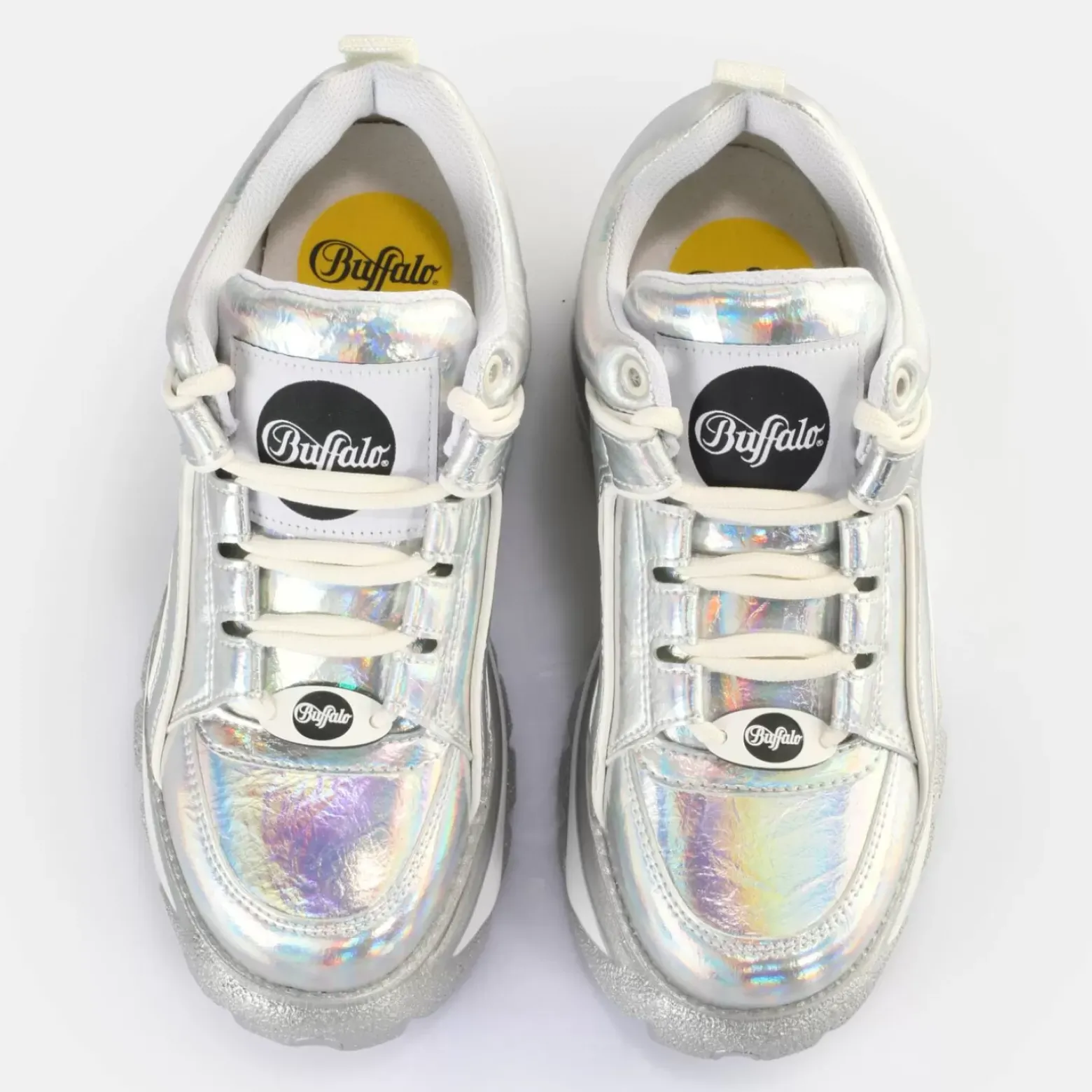 Cheap BUFFALO Classic Baskets Basses Veganese Holographique Argent