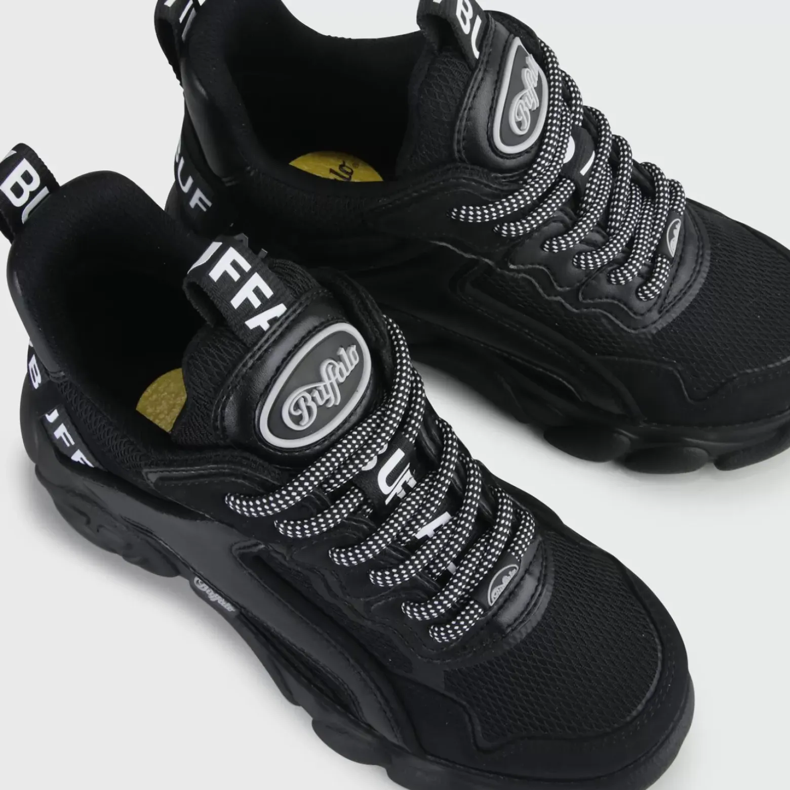 Hot BUFFALO Cld Chai-Vegan Nubuck/Mesh- Noir