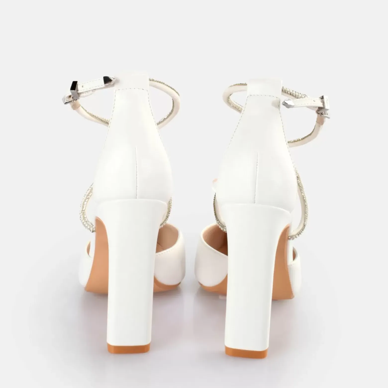 Cheap BUFFALO Judy Shine Sandales A Talon Blanc