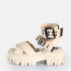 Shop BUFFALO Lion Choker Sandales A Plateforme Veganes Creme