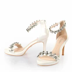 Shop BUFFALO Pia Sandales Ivoire