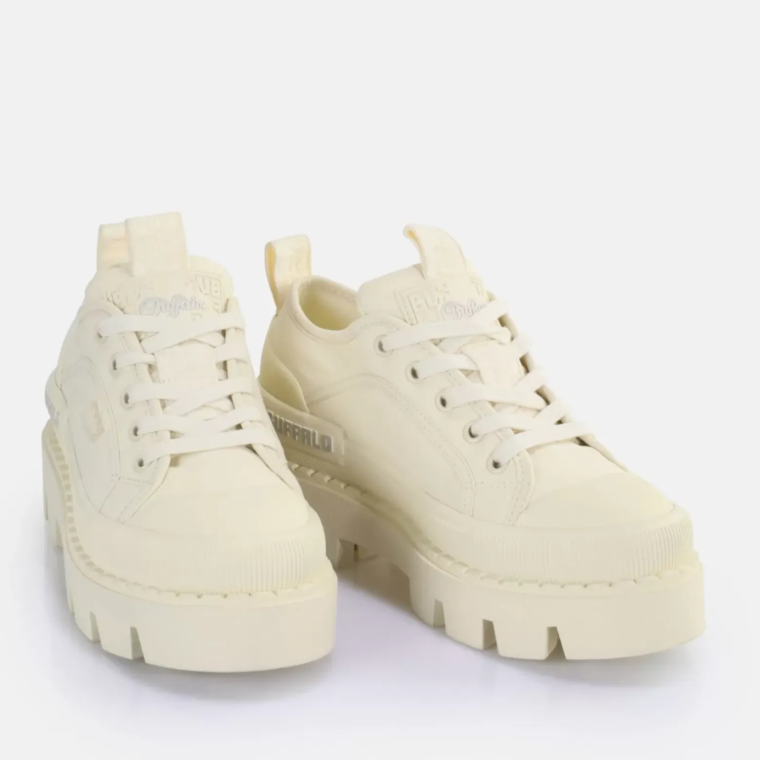 Fashion BUFFALO Raven Lo Baskets Basses Vegan Creme