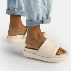 Online BUFFALO Rey Quilt 2 Claquettes De Piscine A Plateforme Veganes Creme