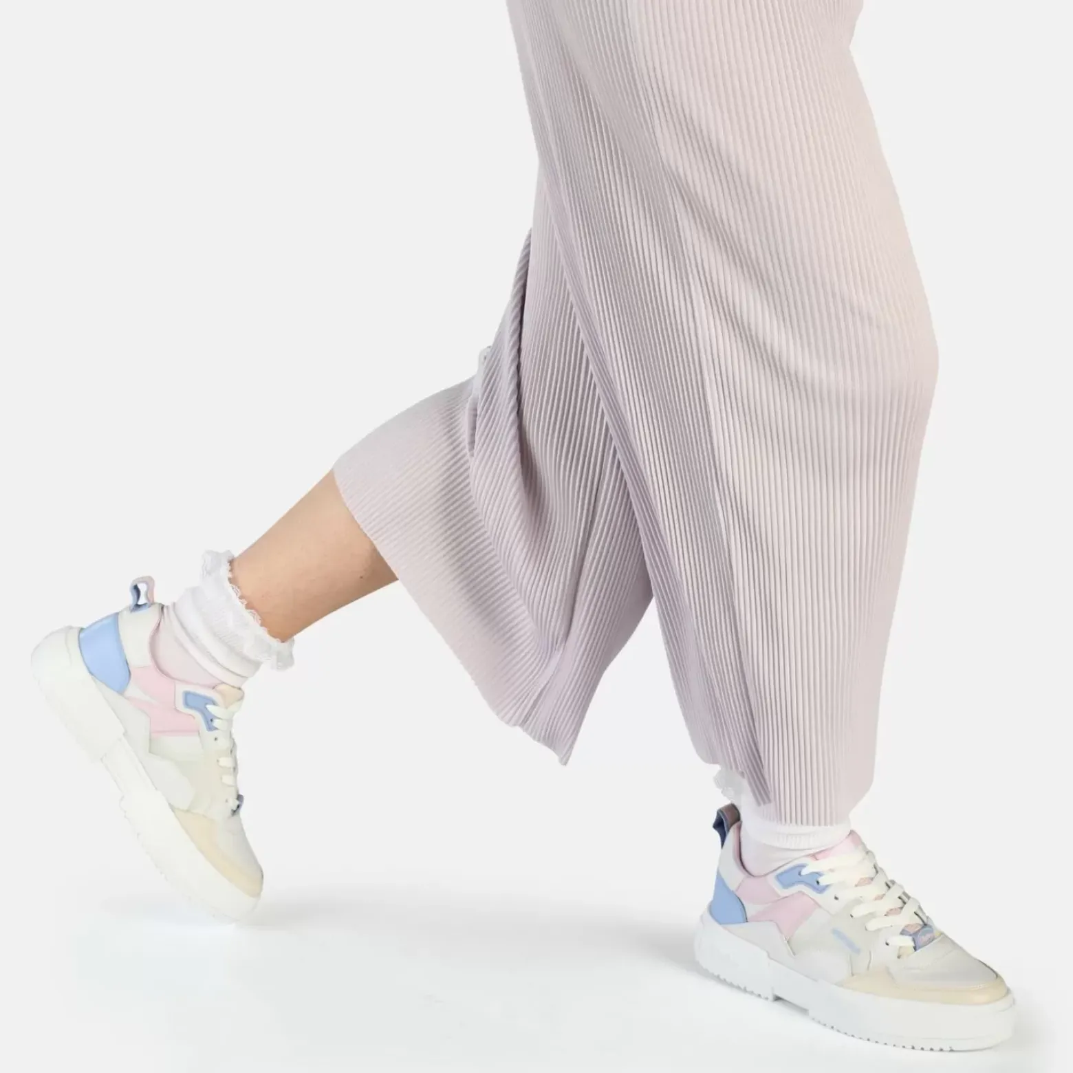 Outlet BUFFALO Rse V2 Baskets Basses Vegan Light Blue/Pink Blau/Pink