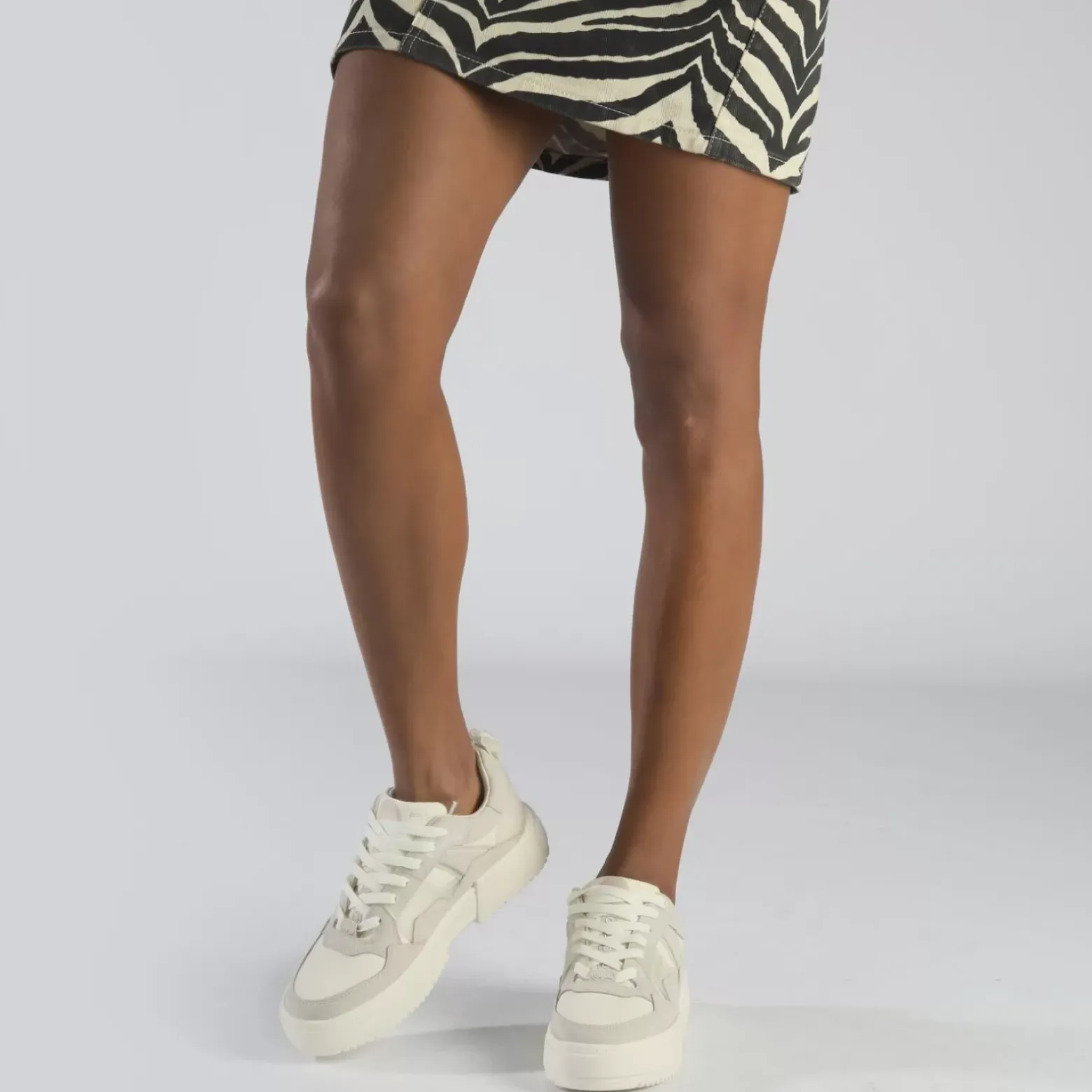 Hot BUFFALO Rse V2 Baskets Basses Vegan Gris/Creme Grau-Beige