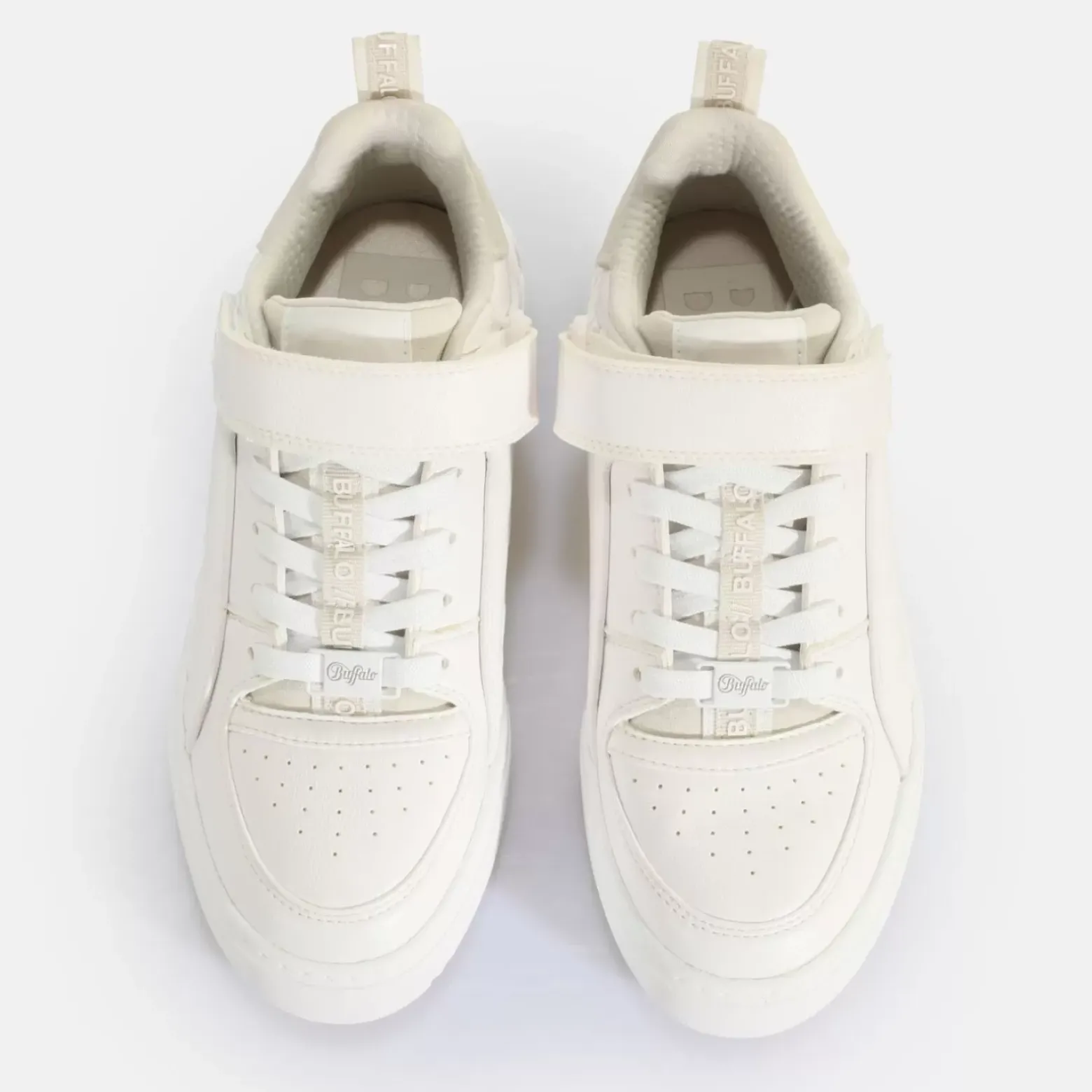 Shop BUFFALO Rse Velc Baskets Basses Vegan Blanc