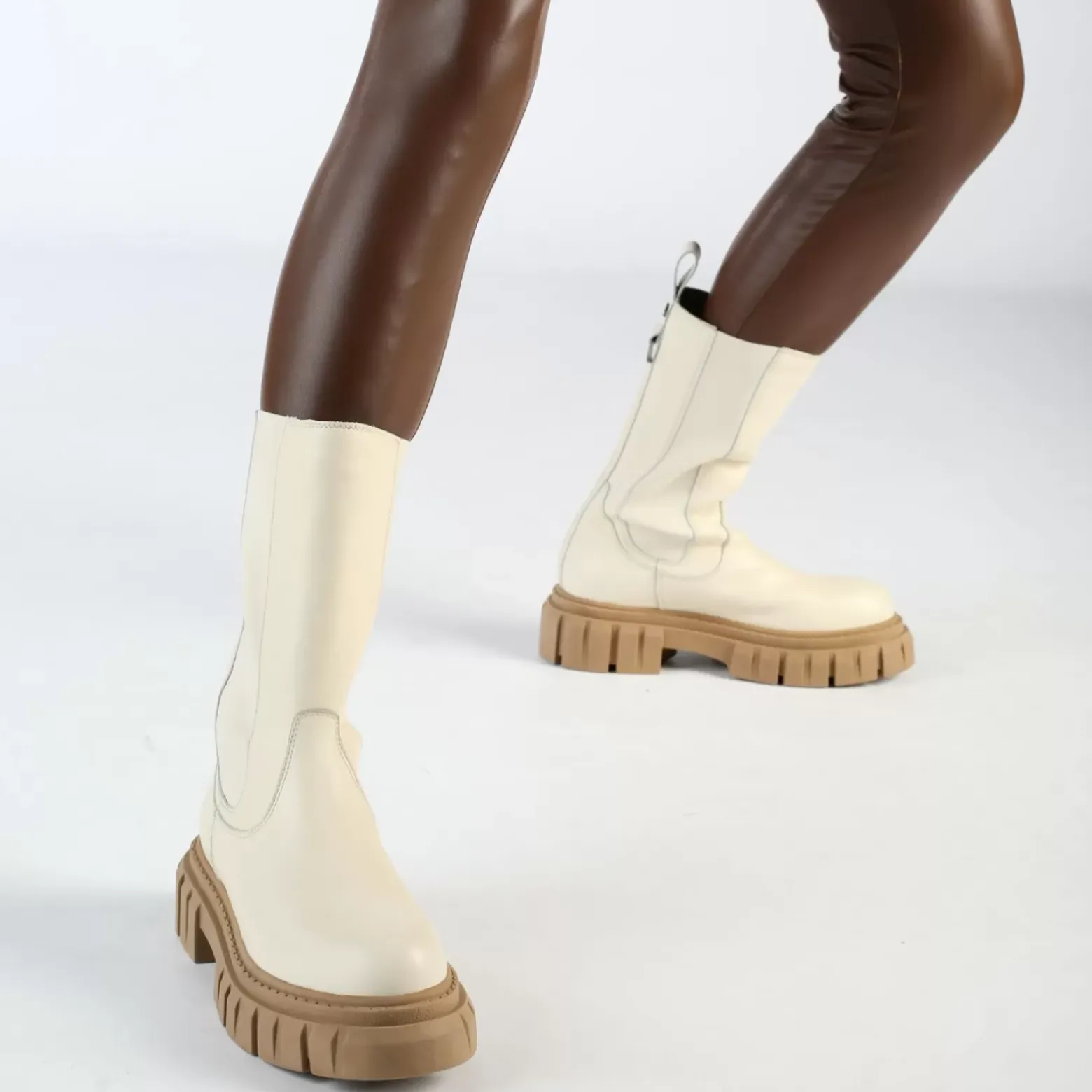 Cheap BUFFALO Scape Chelsea Hi Bottines Creme