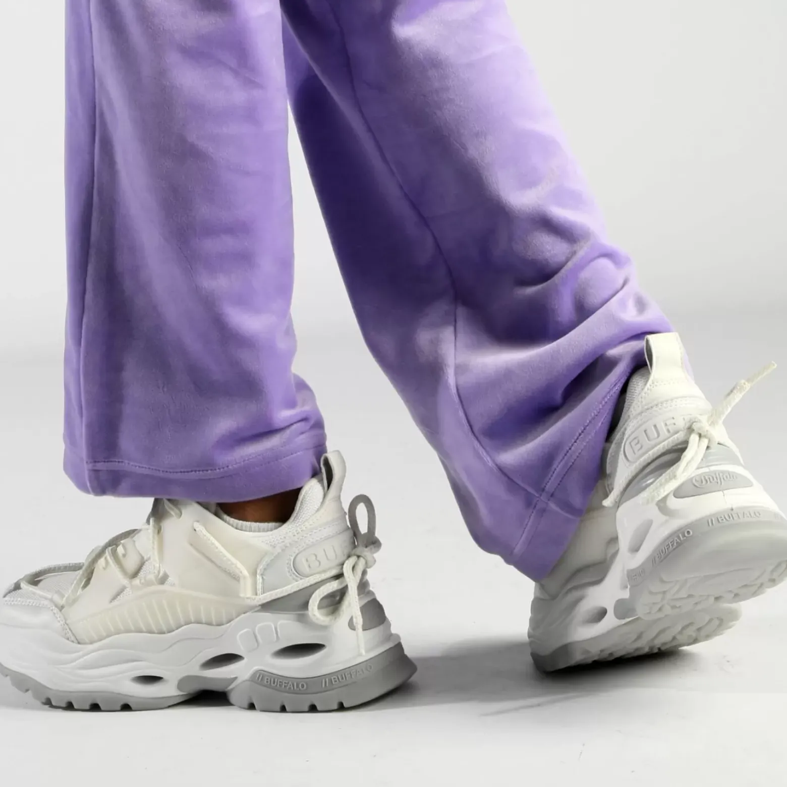 Cheap BUFFALO Triplet Lace Baskets Basses Veganes Blanc/ E Argent