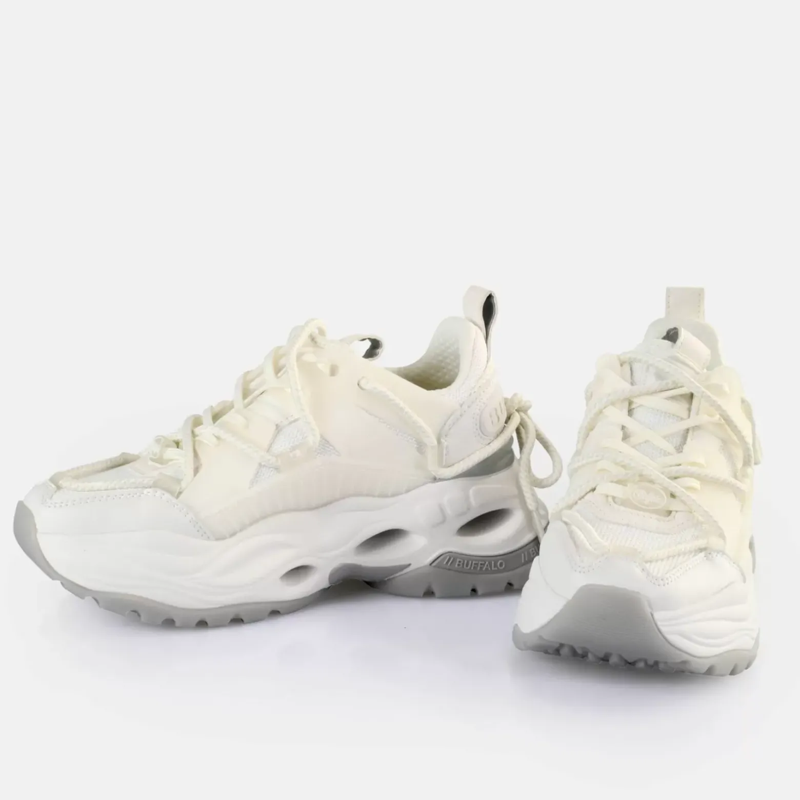 Cheap BUFFALO Triplet Lace Baskets Basses Veganes Blanc/ E Argent
